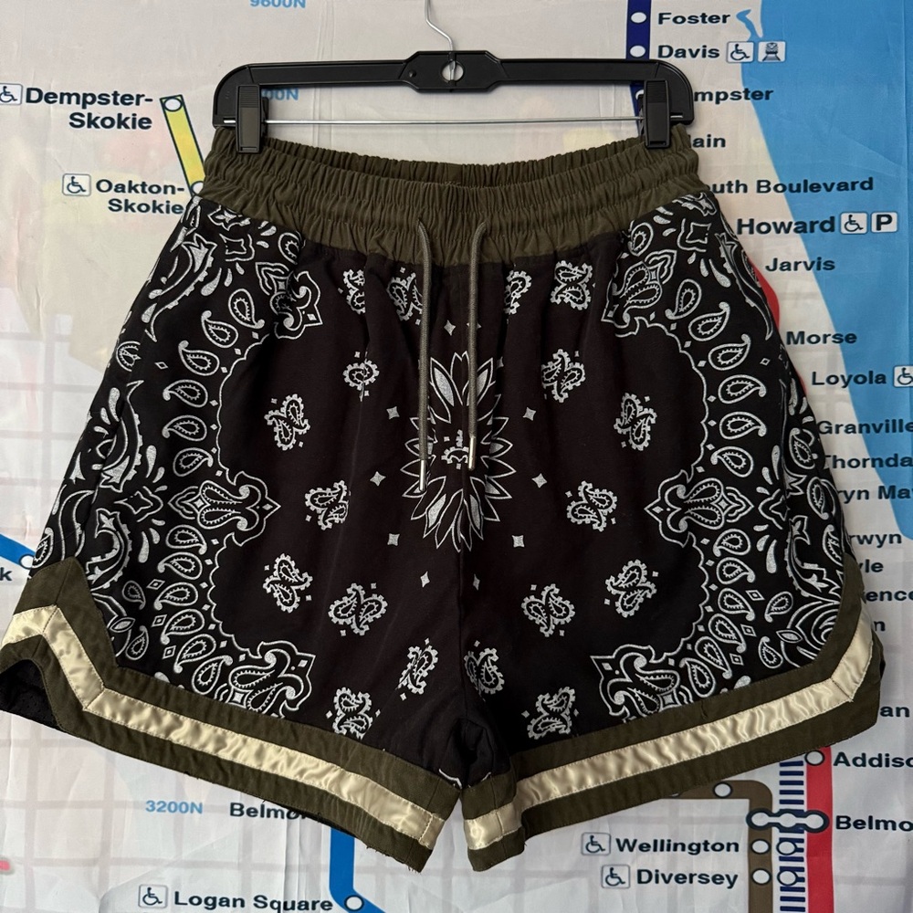 ASKYURSELF Bandana Print Shorts XL White Black Army Green Heavy Knit Streetwear
